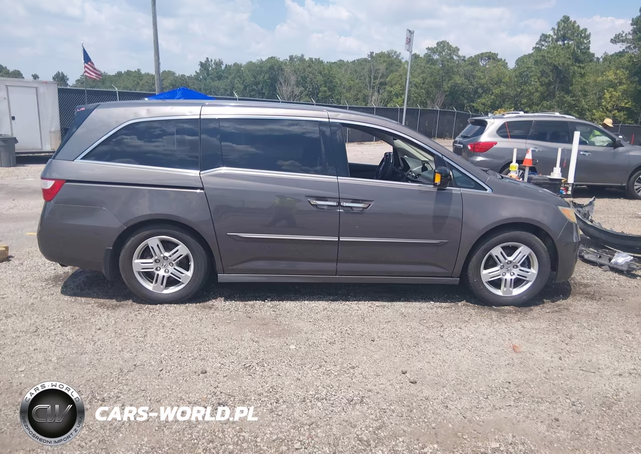 2013 Honda Odyssey Touring-Touring Elite VIN:5FNRL5H9XDB089257 - 13