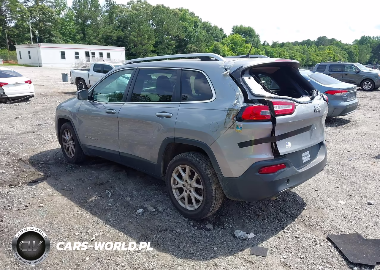 2014 Jeep Cherokee Latitude VIN:1C4PJLCS1EW106360 - 3