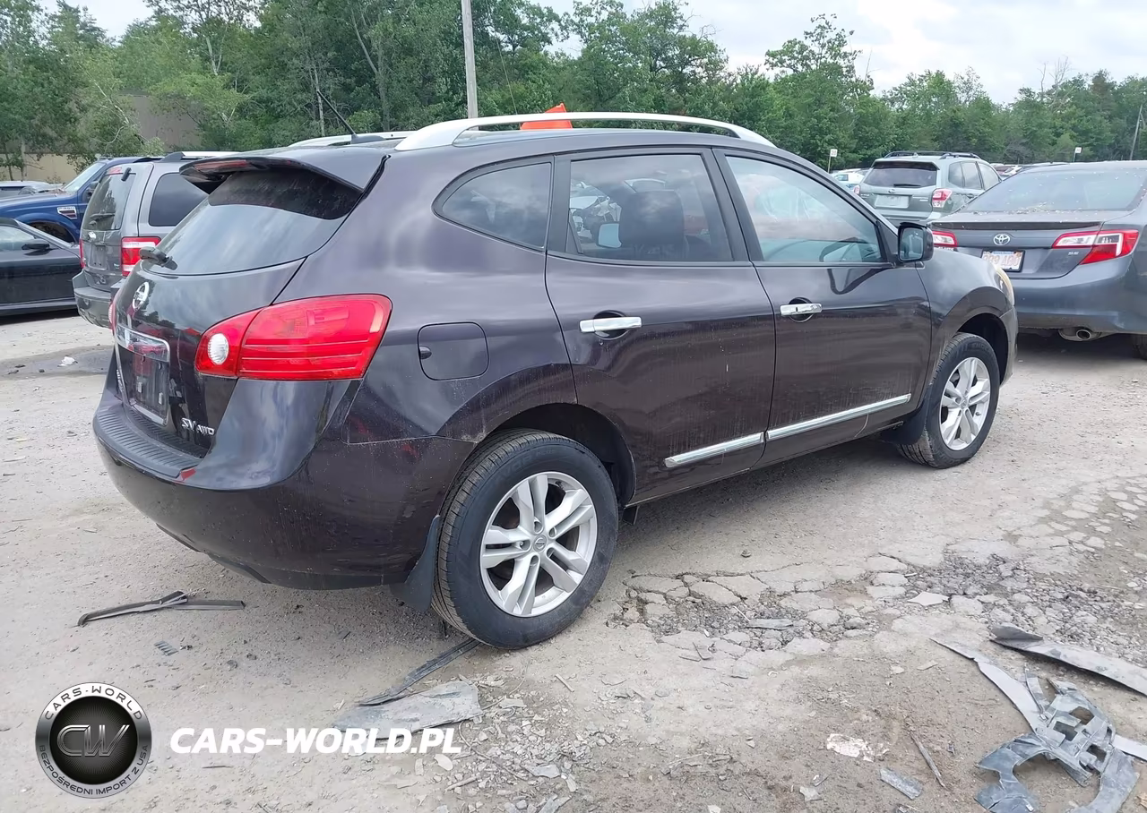 2013 Nissan Rogue Sv VIN:JN8AS5MV3DW607728 - 4