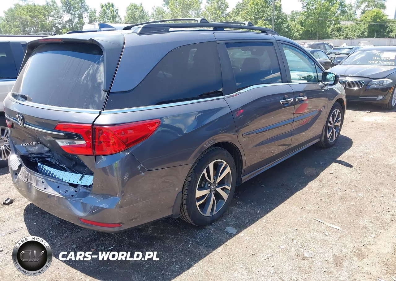 2023 Honda Odyssey Touring VIN:5FNRL6H87PB016770 - 4