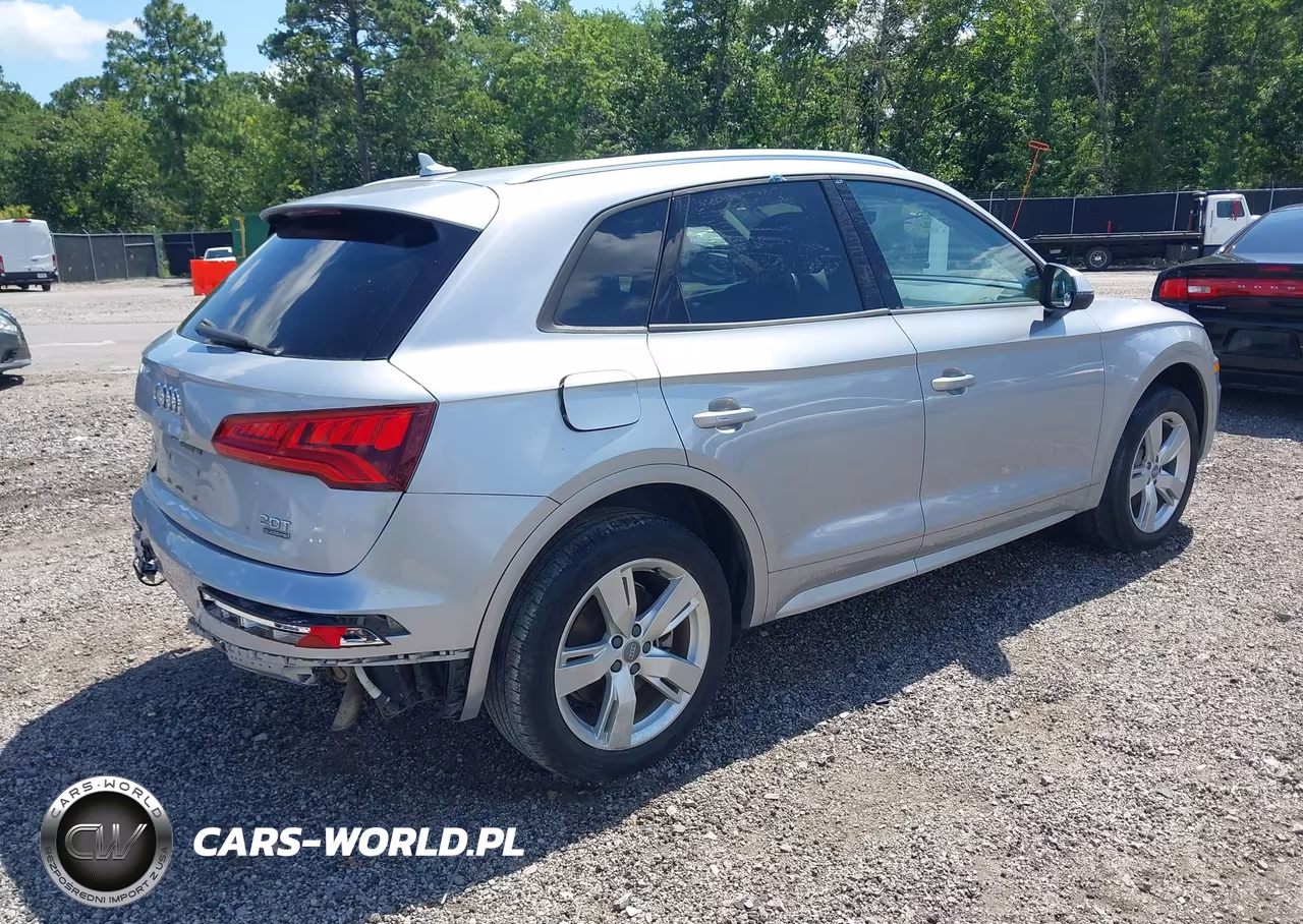 2018 Audi Q5 2.0T Premium-2.0T Tech Premium VIN:WA1ANAFY2J2193406 - 4
