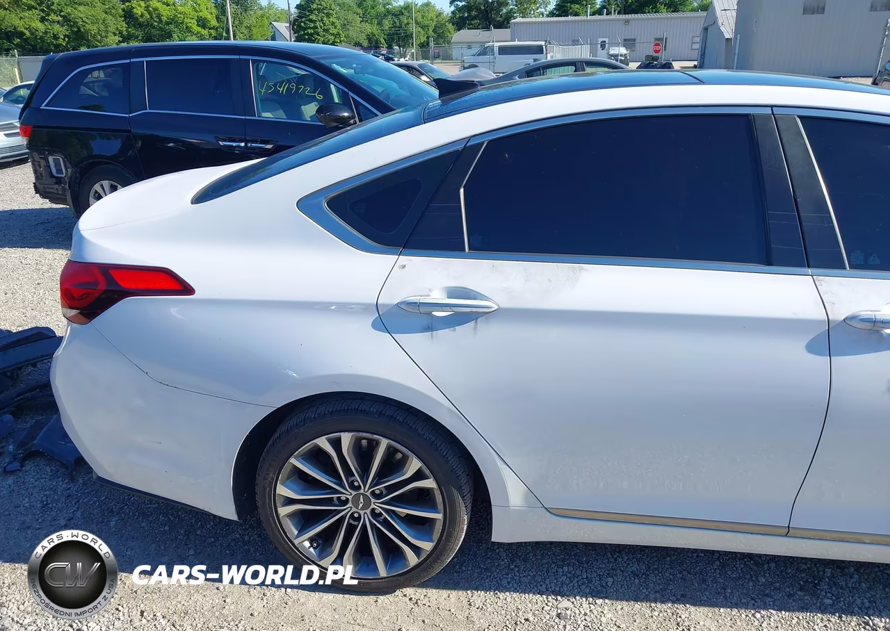 2015 Hyundai Genesis 3.8 VIN:KMHGN4JE2FU071814 - 6