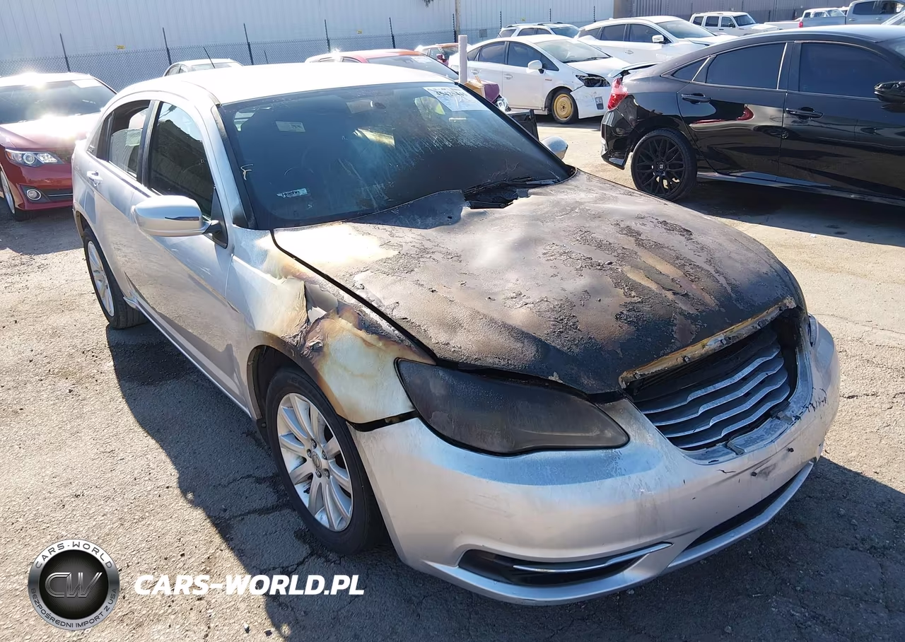 2012 Chrysler 200 Touring VIN:1C3CCBBBXCN139210 - 6