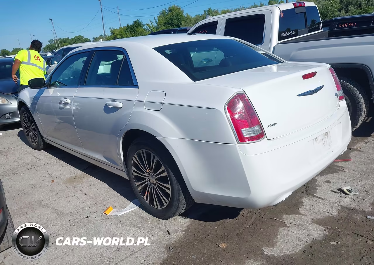 2012 Chrysler 300 S V6 VIN:2C3CCAGG7CH236601 - 3