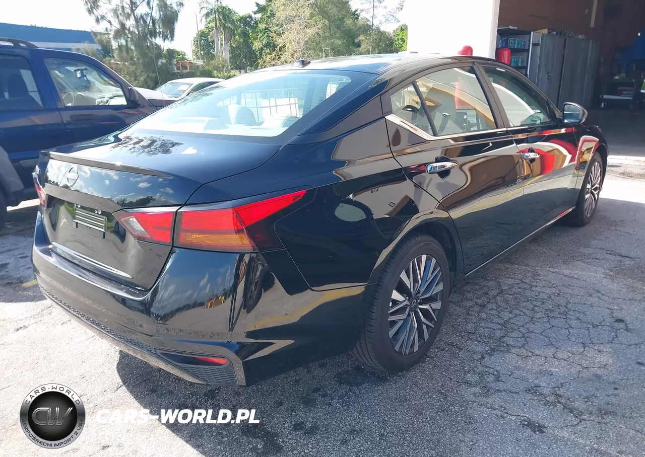 2025 Nissan Altima Sv Fwd VIN:1N4BL4DV2SN330733 - 4