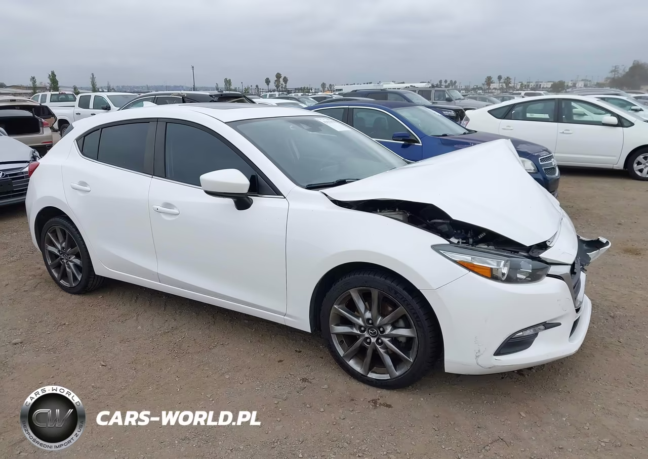 2018 Mazda Mazda3 Touring – zdjęcie 1 z 16