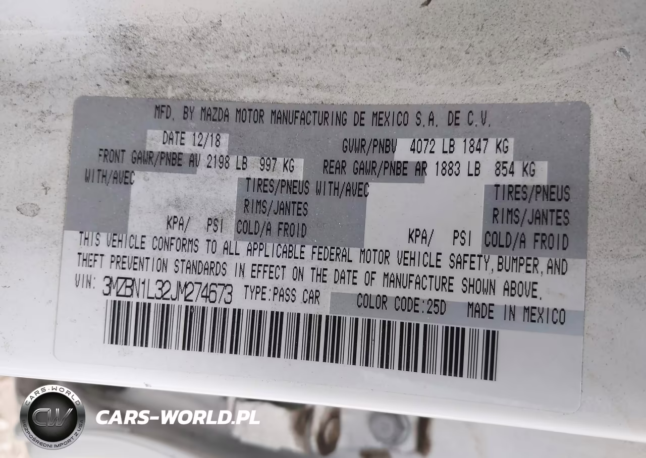 2018 Mazda Mazda3 Touring VIN:3MZBN1L32JM274673 - 9