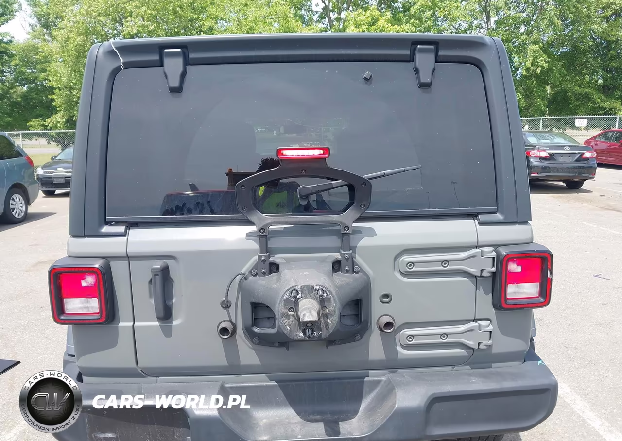 2021 Jeep Wrangler Unlimited Sport S 4X4 VIN:1C4HJXDN7MW508886 - 16