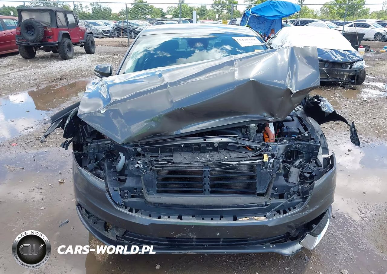 2018 Ford Fusion Hybrid Se VIN:3FA6P0LUXJR140360 - 13