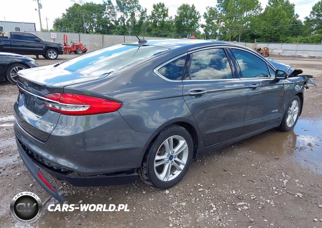 2018 Ford Fusion Hybrid Se VIN:3FA6P0LUXJR140360 - 4