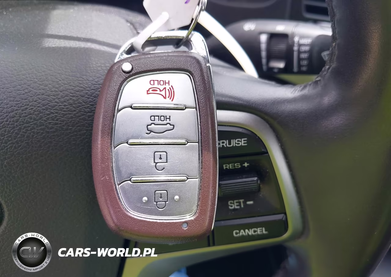 2018 Hyundai Elantra Value Edition VIN:5NPD84LF6JH226601 - 11