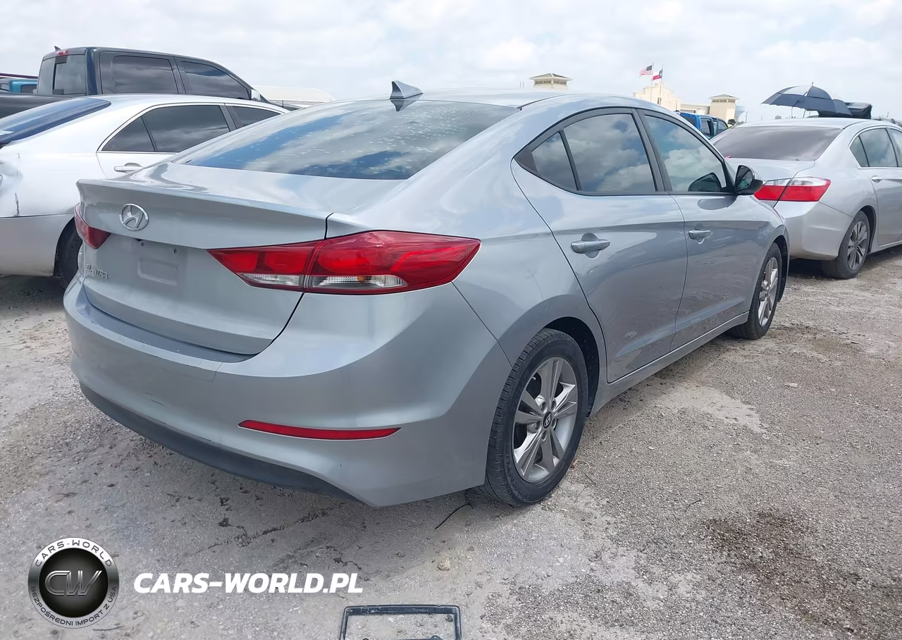 2017 Hyundai Elantra Se VIN:5NPD84LF1HH028230 - 4