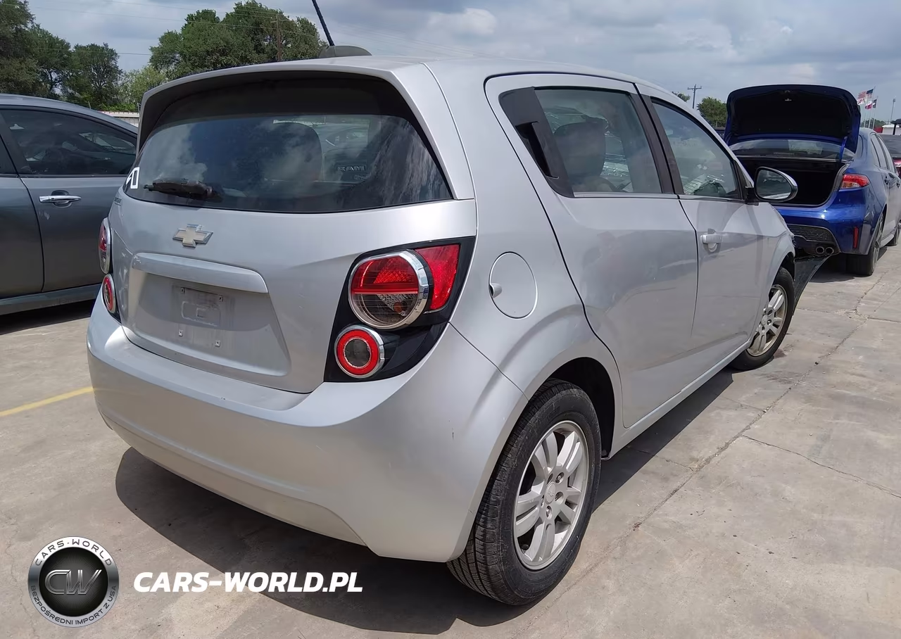 2015 Chevrolet Sonic Lt Auto VIN:1G1JC6SH3F4135260 - 4