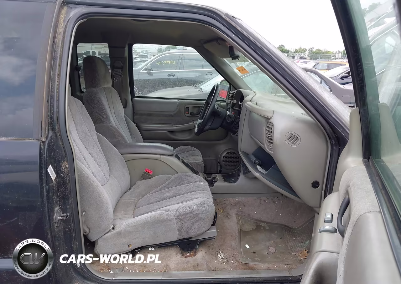 2000 GMC Sonoma Sls VIN:1GTCT19W3Y8130031 - 5