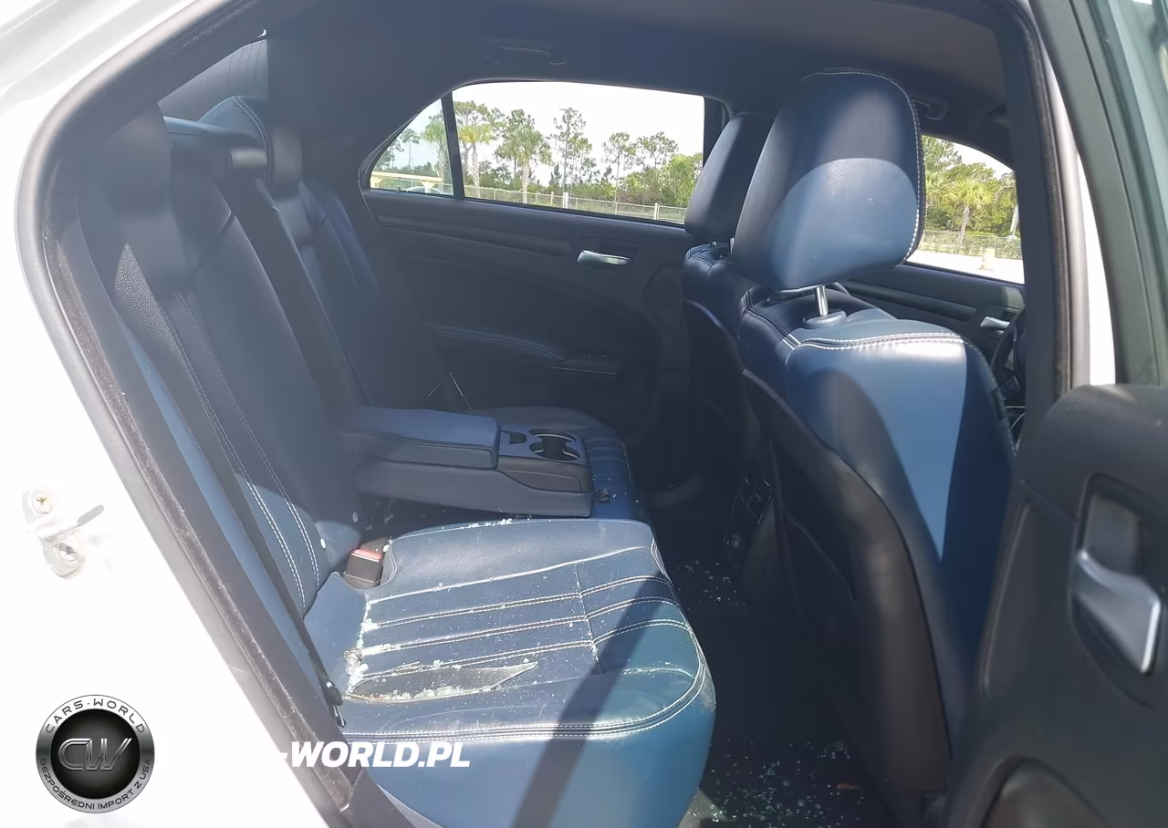2014 Chrysler 300 300S VIN:2C3CCABG5EH307109 - 8