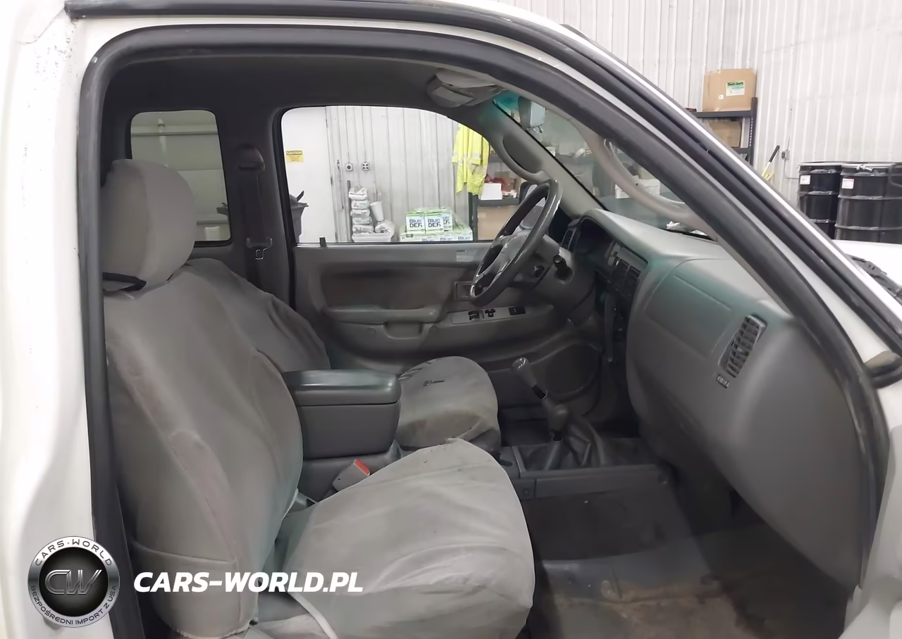 2002 Toyota Tacoma Base V6 VIN:5TEWN72N02Z023844 - 5