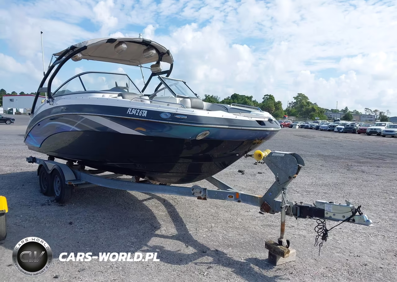 2013 Yamaha 232