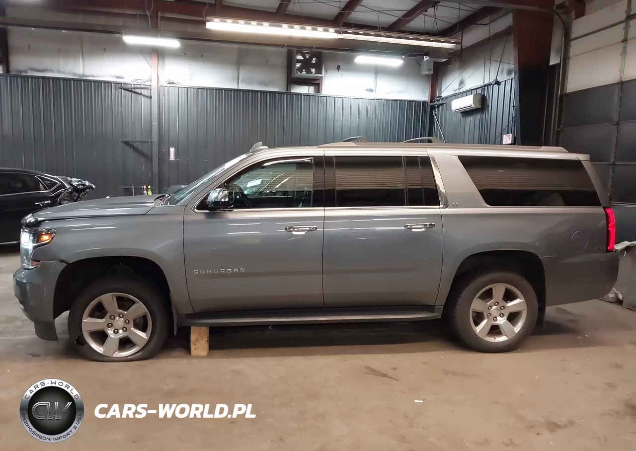 2019 Chevrolet Suburban Lt VIN:1GNSKHKC9KR184689 - 14