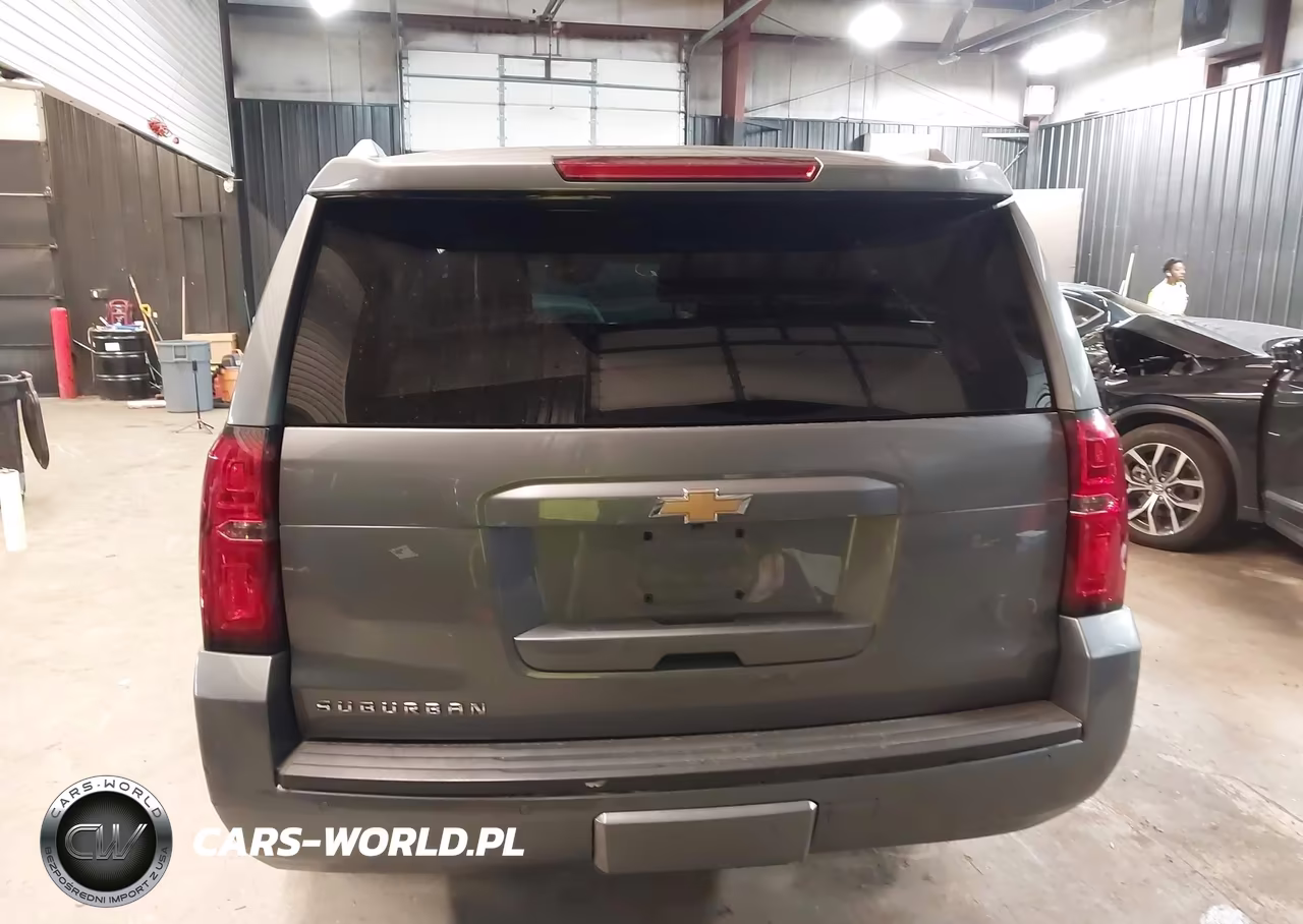 2019 Chevrolet Suburban Lt VIN:1GNSKHKC9KR184689 - 16