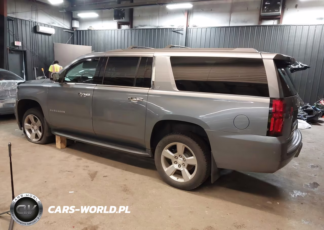 2019 Chevrolet Suburban Lt VIN:1GNSKHKC9KR184689 - 3