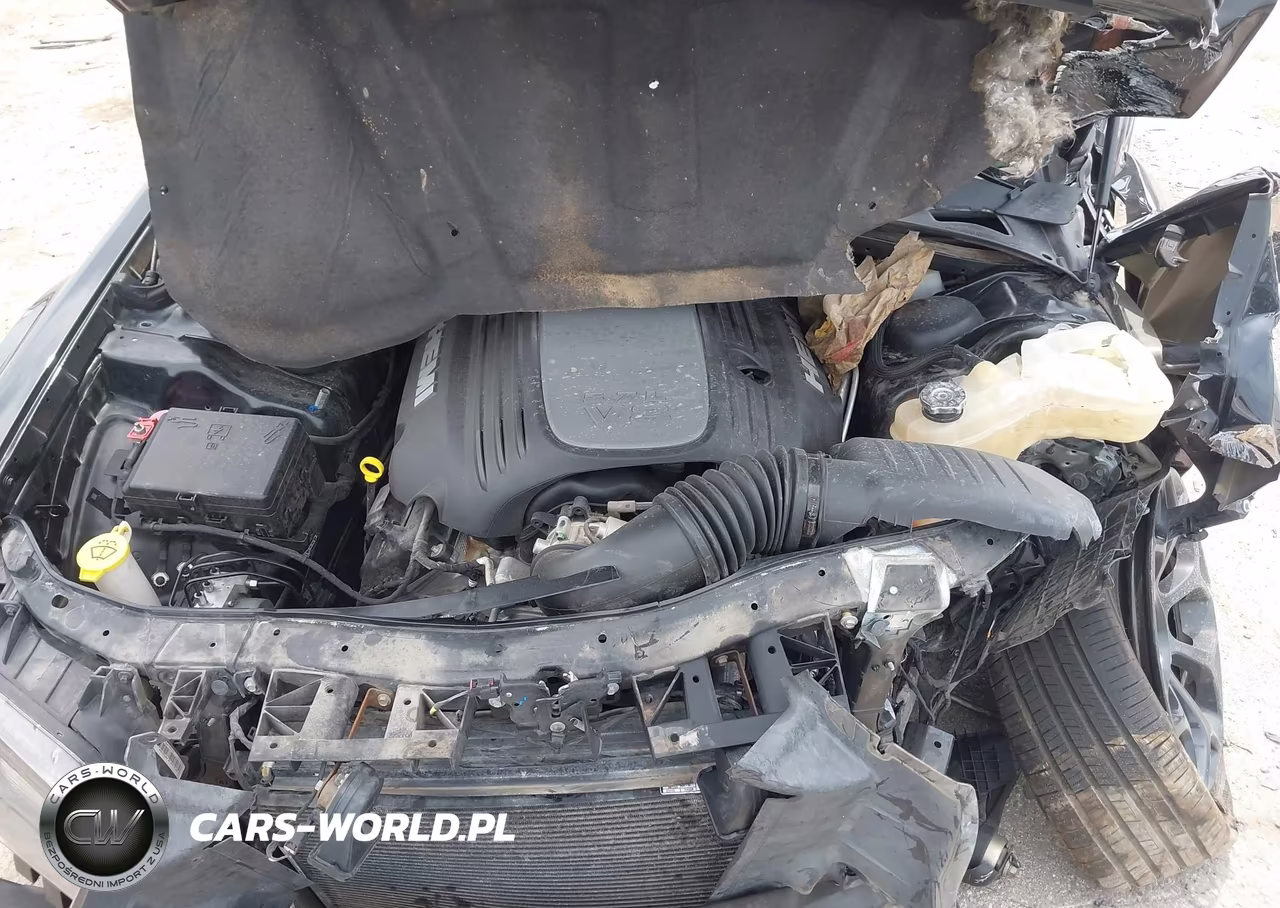 2019 Chrysler 300 300S VIN:2C3CCABT9KH603548 - 10