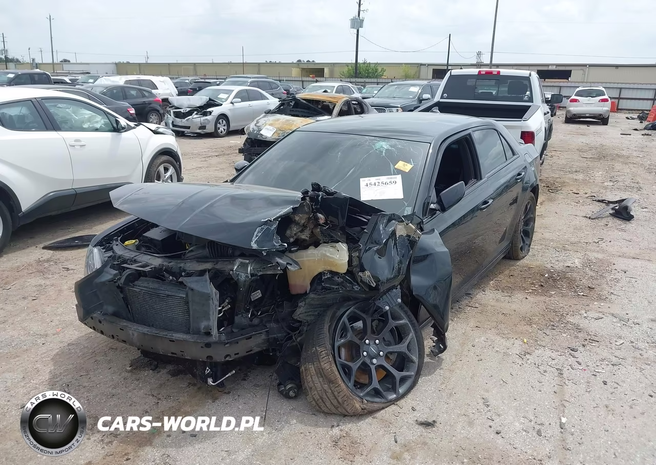 2019 Chrysler 300 300S VIN:2C3CCABT9KH603548 - 6