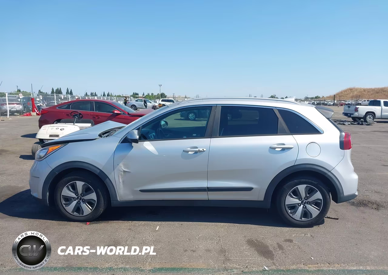 2018 Kia Niro Lx VIN:KNDCB3LC6J5153078 - 14