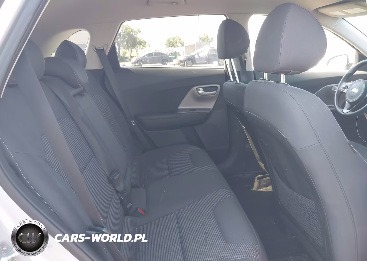 2018 Kia Niro Lx VIN:KNDCB3LC6J5153078 - 8