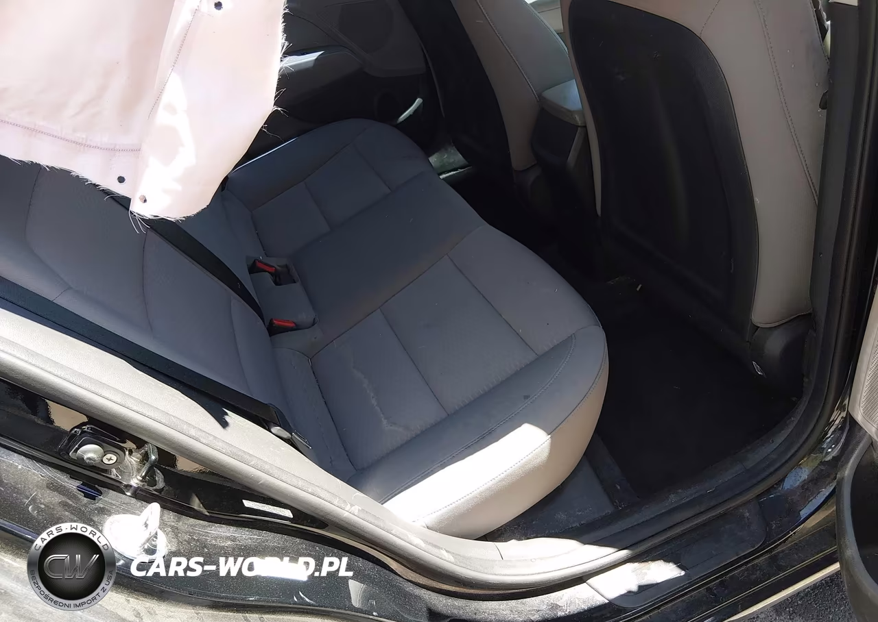2019 Hyundai Elantra Se VIN:KMHD74LF7KU837548 - 8