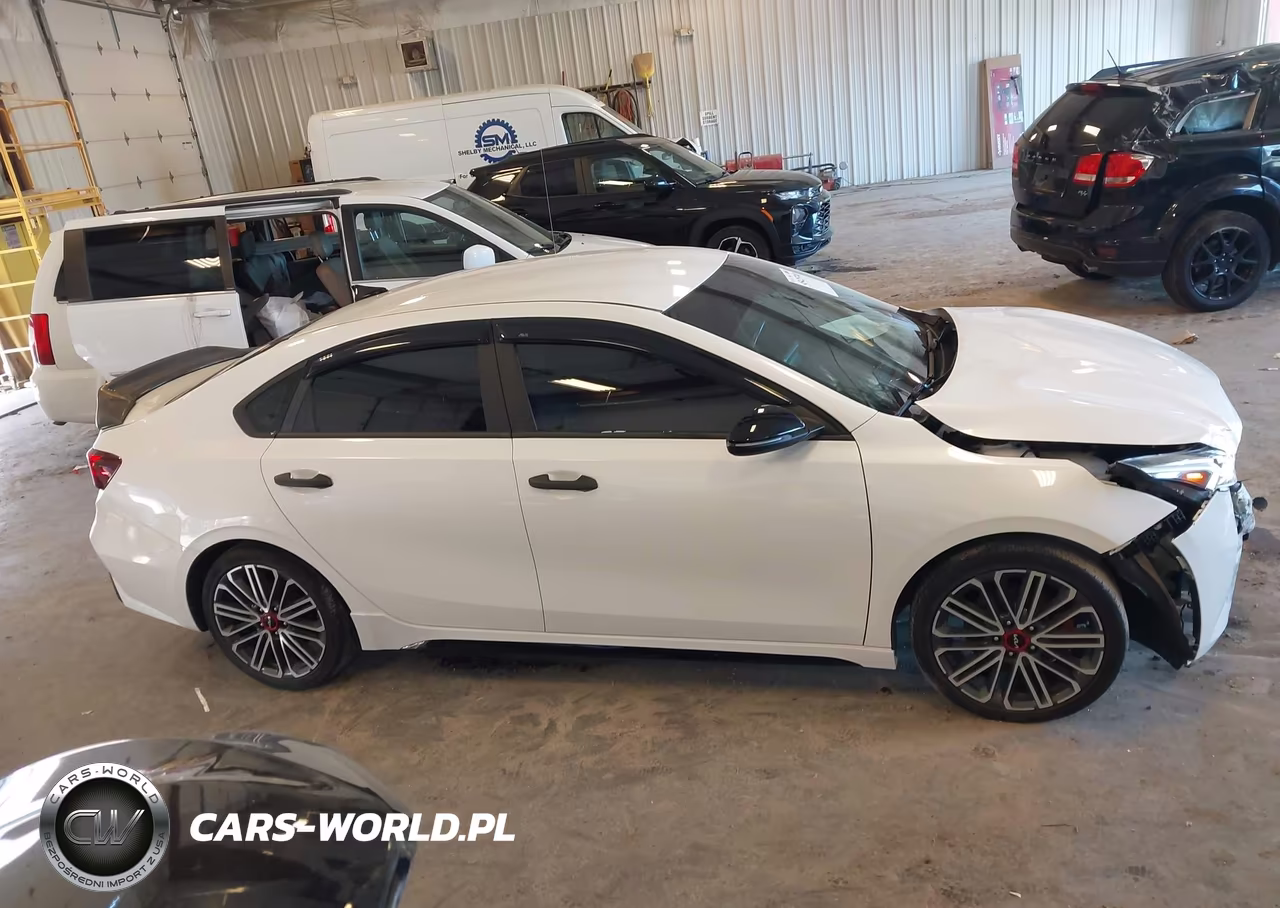 2023 Kia Forte Gt VIN:3KPF44AC0PE582794 - 13