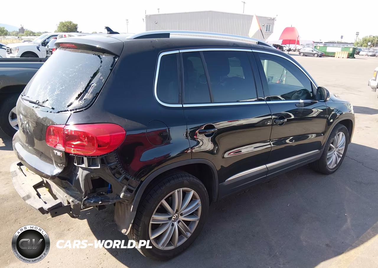 2016 Volkswagen Tiguan Se VIN:WVGAV7AX5GW528324 - 4