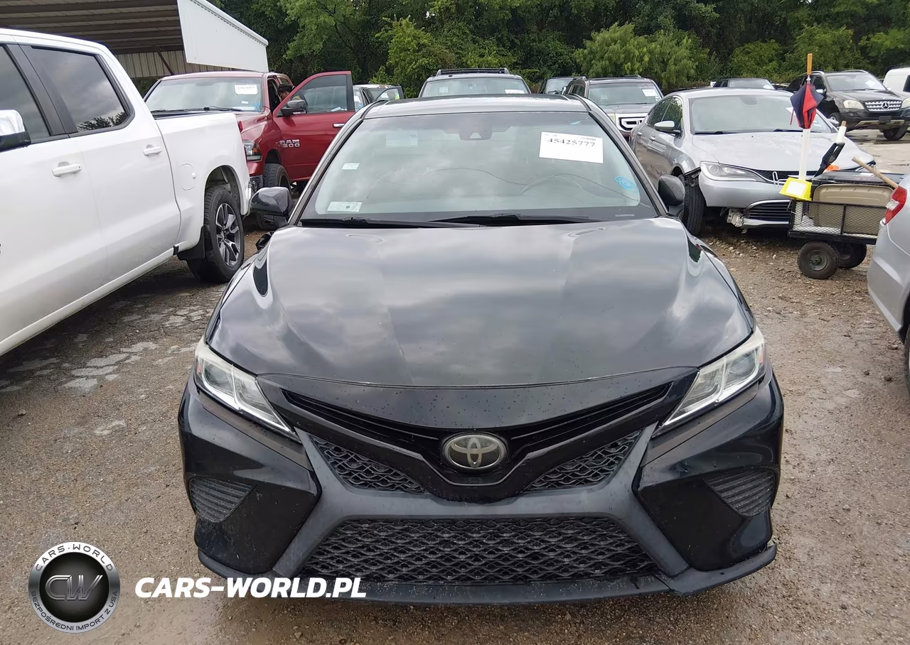 2018 Toyota Camry Se VIN:4T1B11HK5JU066812 - 12