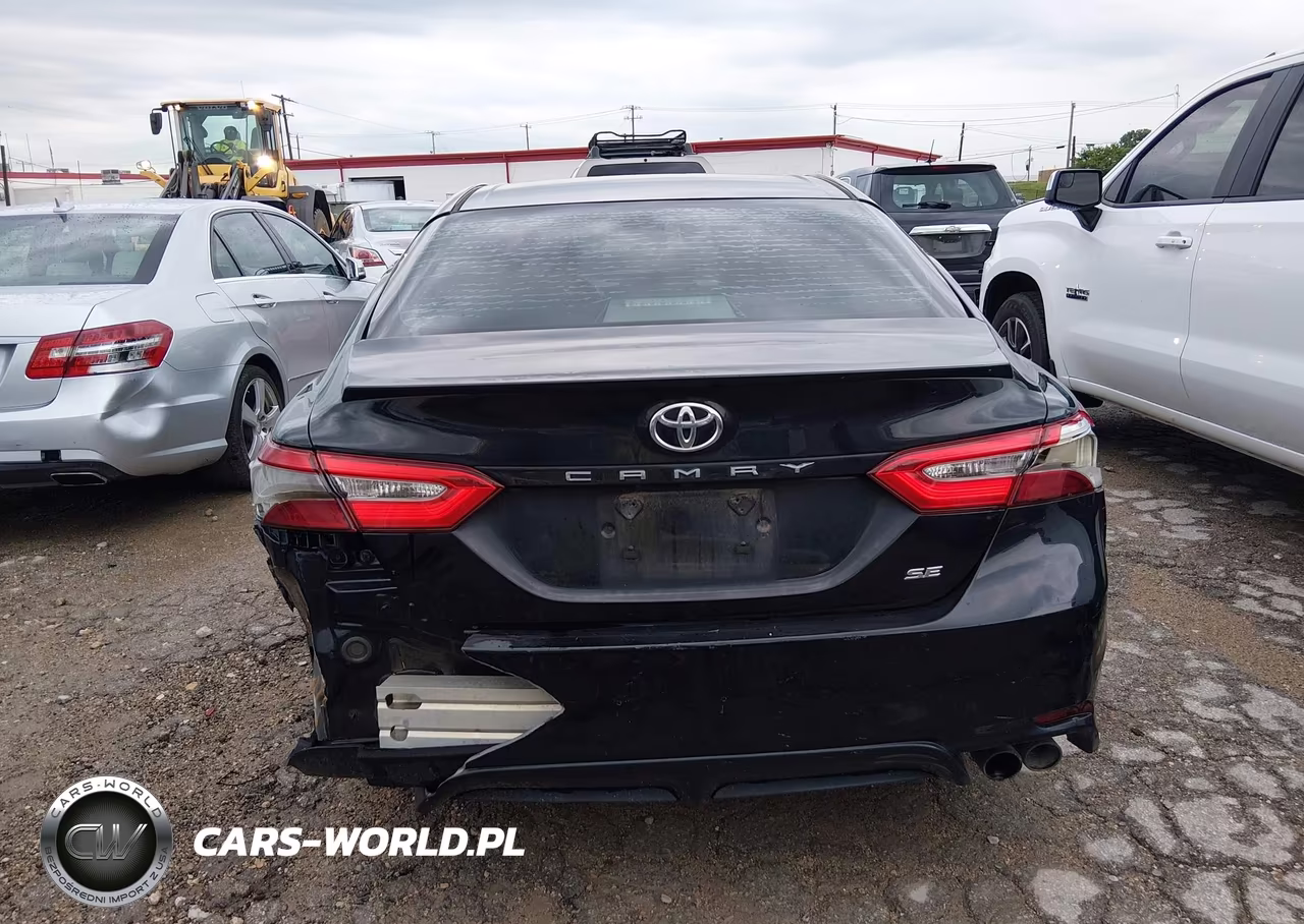 2018 Toyota Camry Se VIN:4T1B11HK5JU066812 - 16