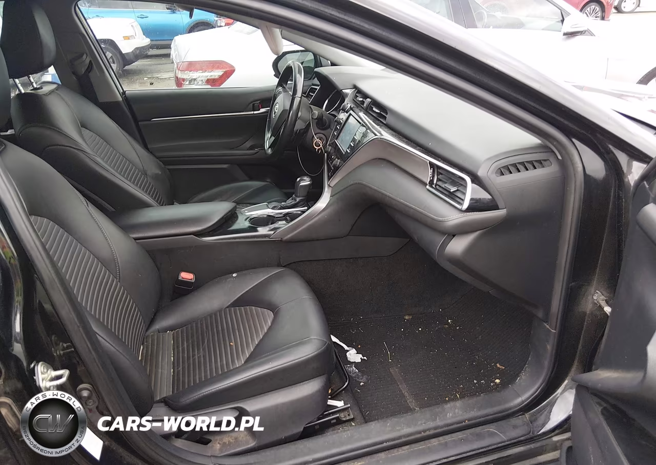 2018 Toyota Camry Se VIN:4T1B11HK5JU066812 - 5