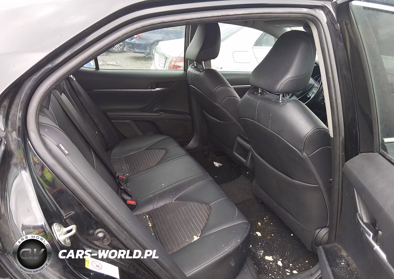 2018 Toyota Camry Se VIN:4T1B11HK5JU066812 - 8