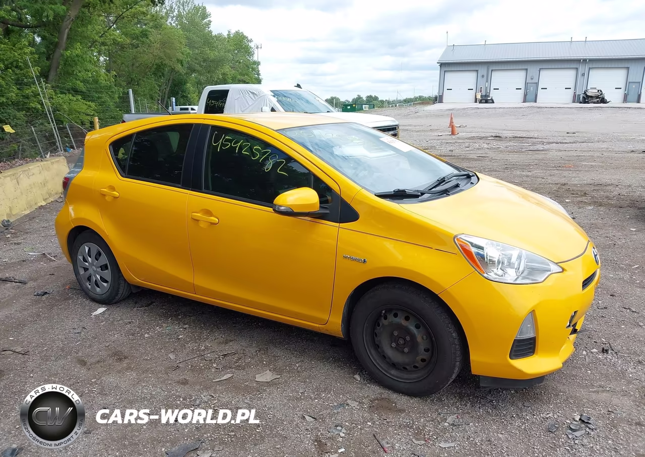 TOYOTA PRIUS C