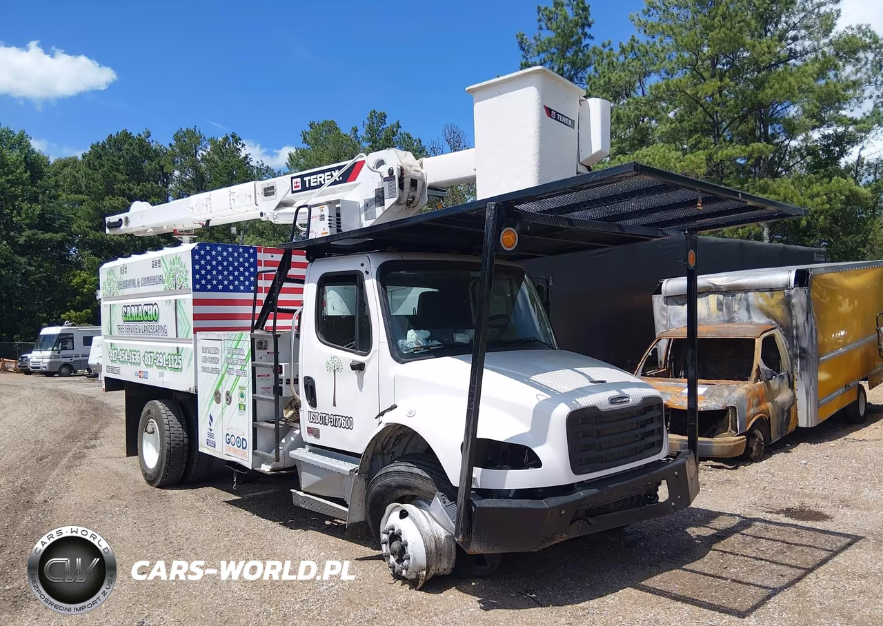 2025 Freightliner M2 106