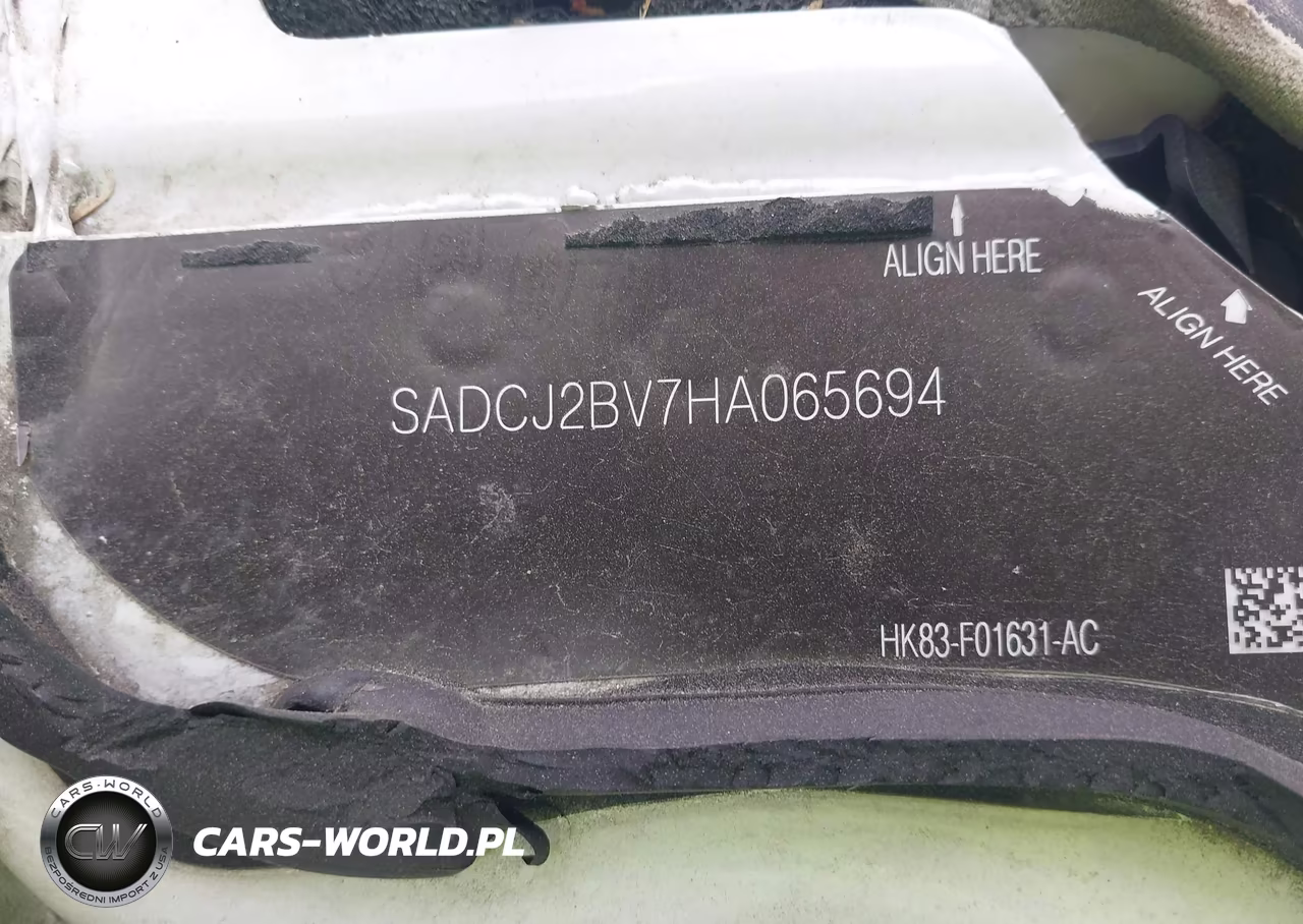 2017 Jaguar F-Pace 35T Premium VIN:SADCJ2BV7HA065694 - 9