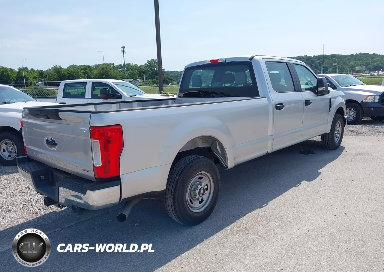2018 Ford F-250 King Ranch-Lariat-Xl-Xlt VIN:1FT7W2A64JEC83809 - 4