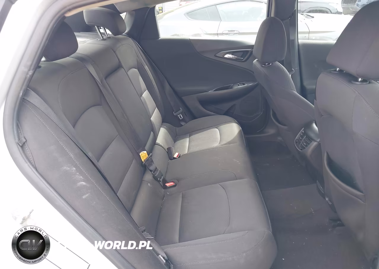2018 Chevrolet Malibu Lt VIN:1G1ZD5ST7JF168919 - 8