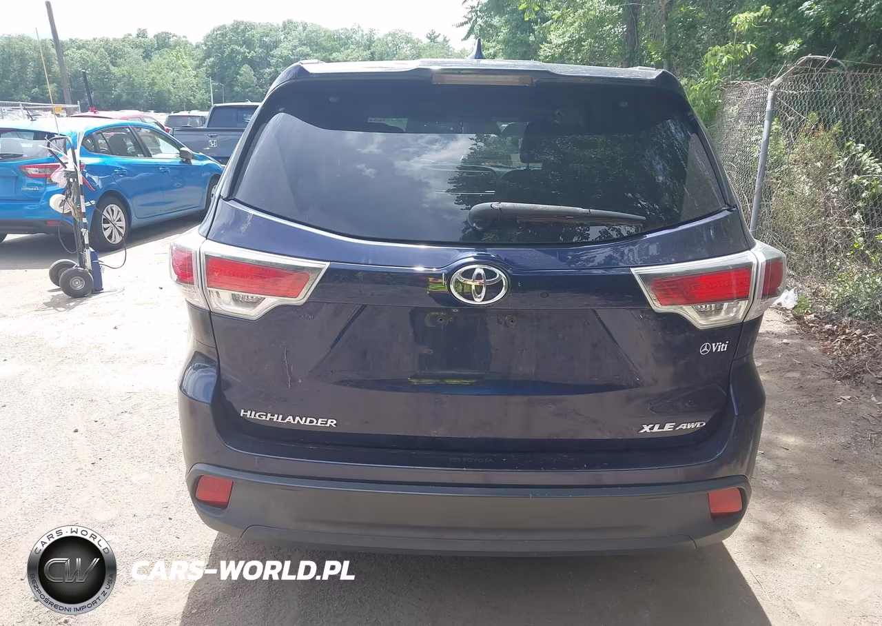 2015 Toyota Highlander Xle V6 VIN:5TDJKRFH4FS191380 - 16