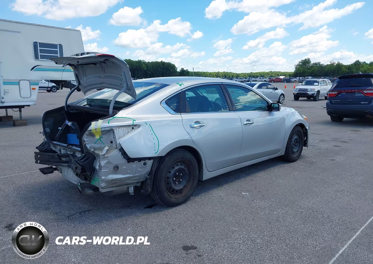 2017 Nissan Altima 2.5 S VIN:1N4AL3APXHC289283 - 4