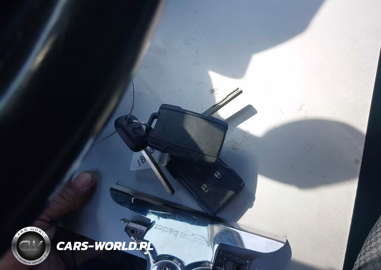 2018 Chevrolet Silverado 1500 Lt VIN:1GCVKREH6JZ198759 - 11