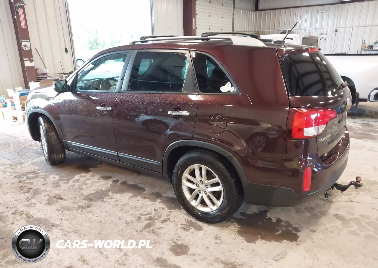 2015 Kia Sorento Lx VIN:5XYKT4A63FG582270 - 3