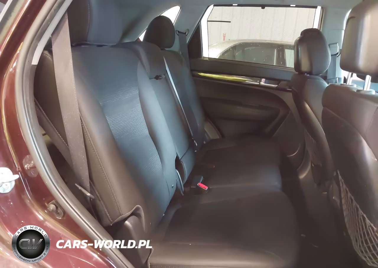 2015 Kia Sorento Lx VIN:5XYKT4A63FG582270 - 8