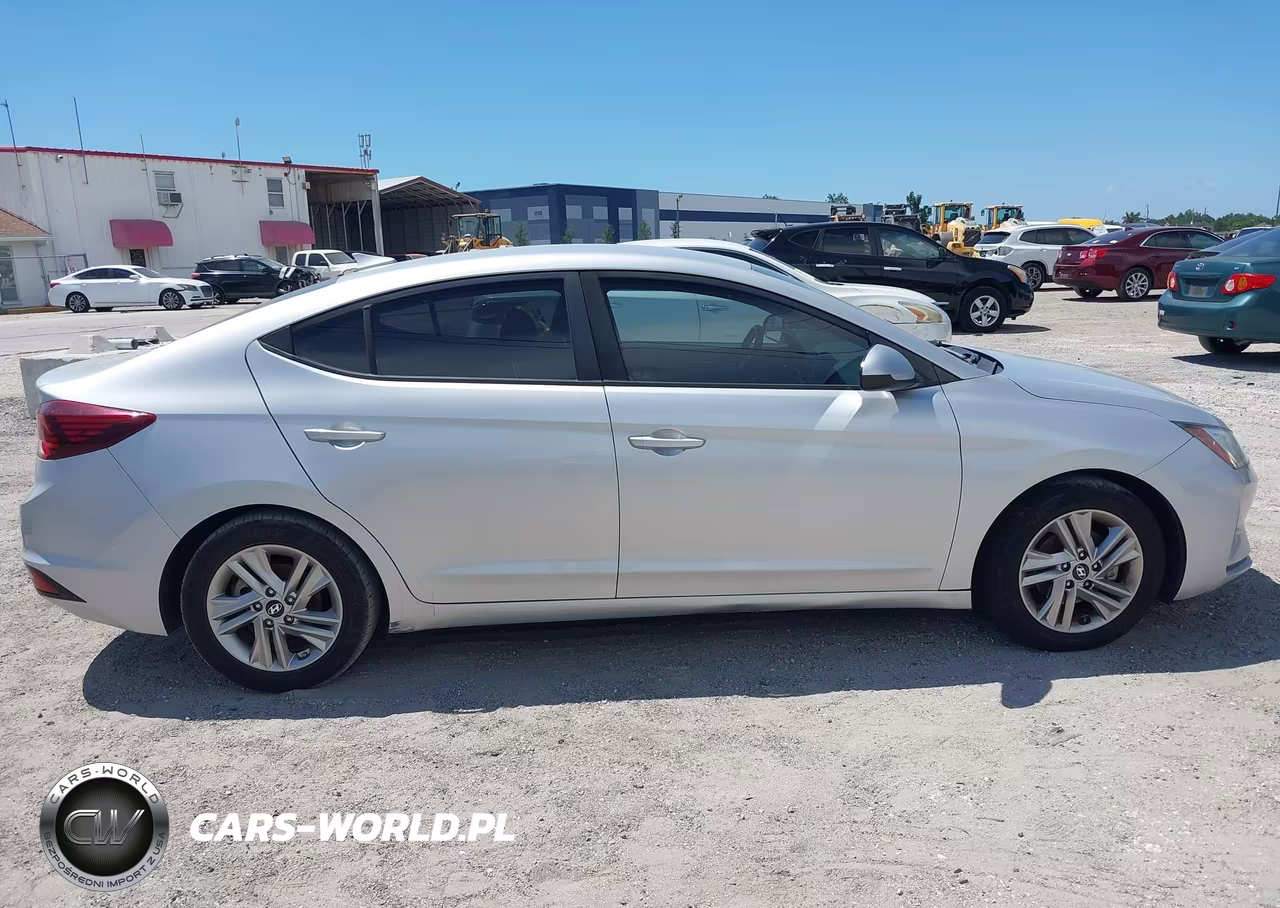 2019 Hyundai Elantra Sel VIN:5NPD84LF1KH407431 - 13