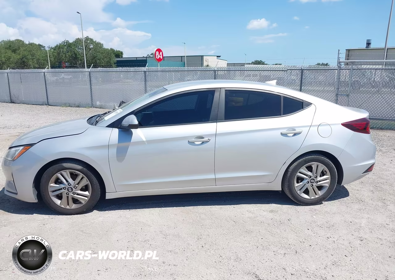 2019 Hyundai Elantra Sel VIN:5NPD84LF1KH407431 - 14