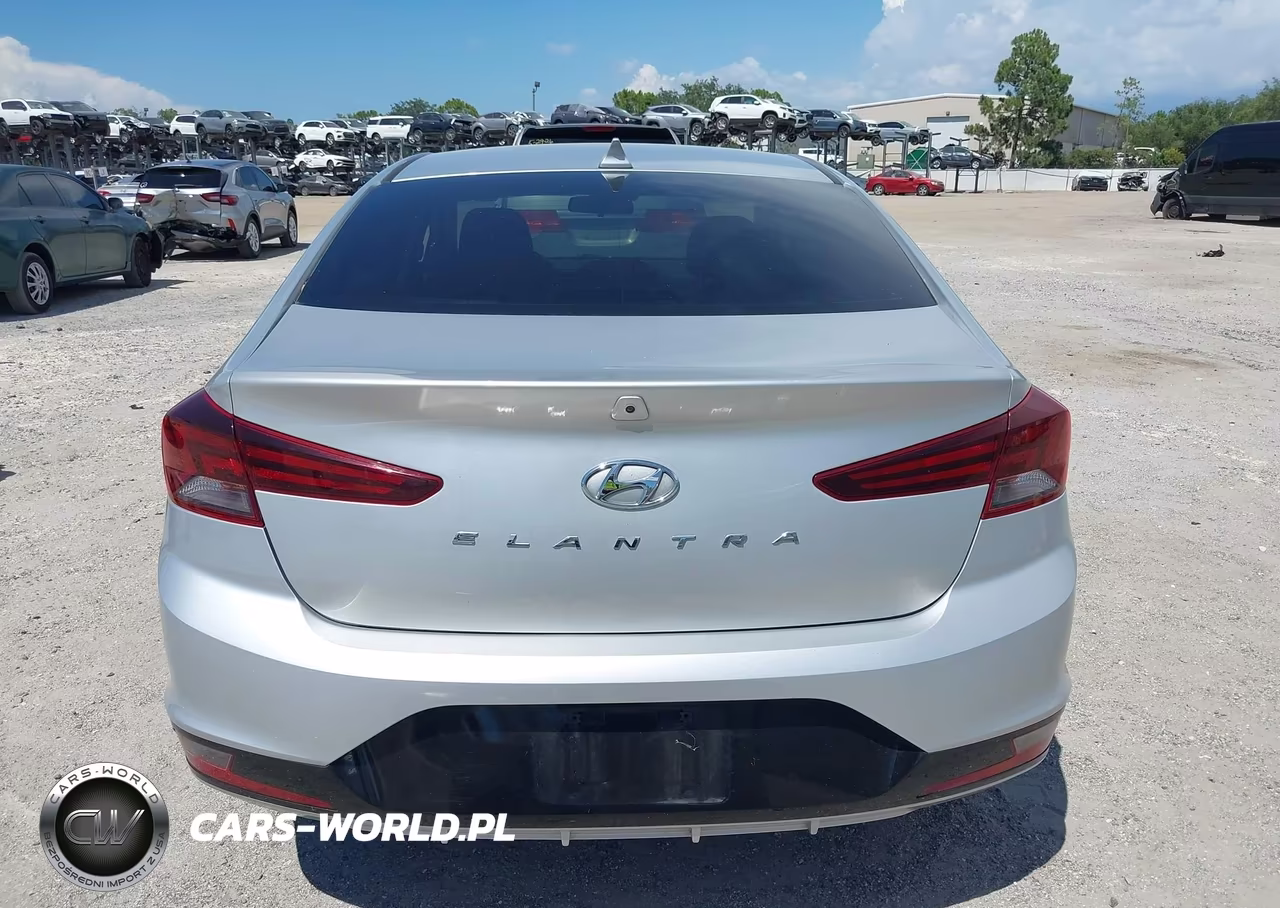2019 Hyundai Elantra Sel VIN:5NPD84LF1KH407431 - 16