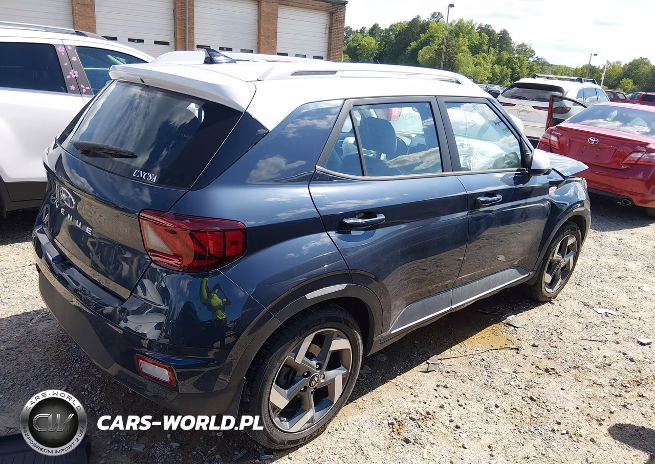 2021 Hyundai Venue Denim VIN:KMHRC8A33MU097307 - 4