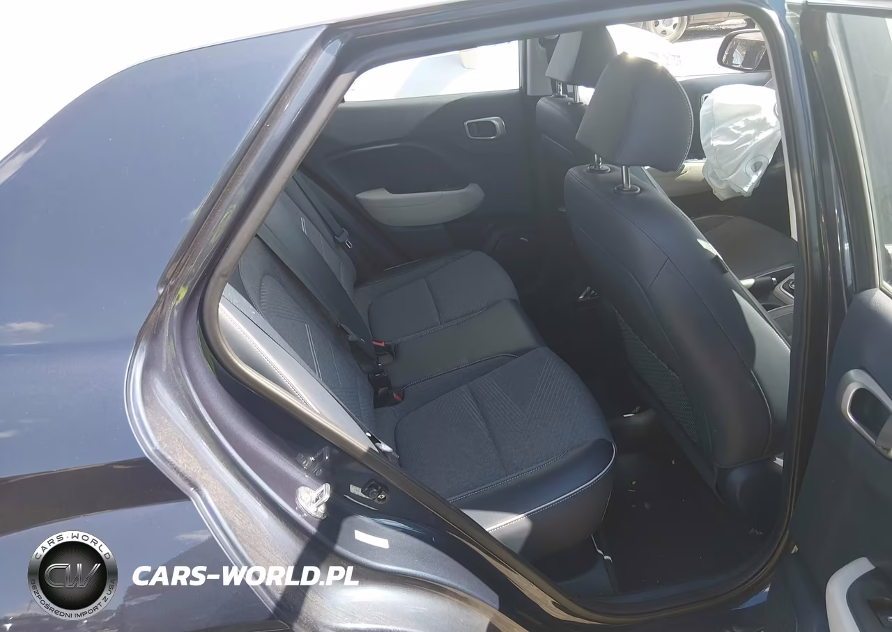 2021 Hyundai Venue Denim VIN:KMHRC8A33MU097307 - 8